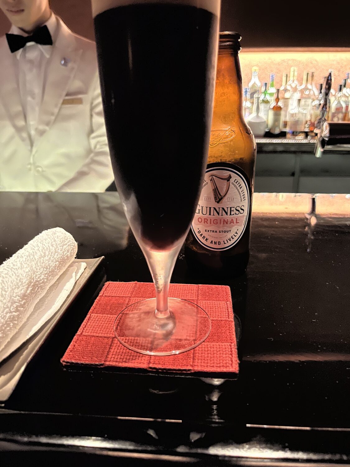 beer and bartender at the Hyatt bar in Tokyo