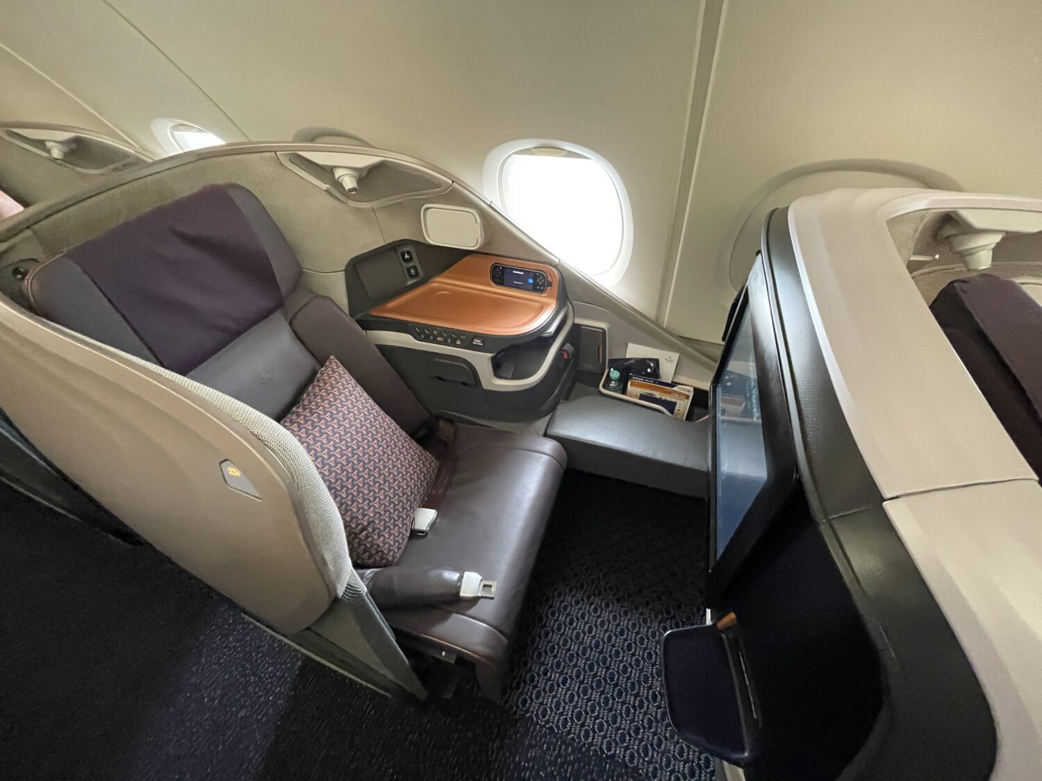 Singapore Airlines Business Class Seat