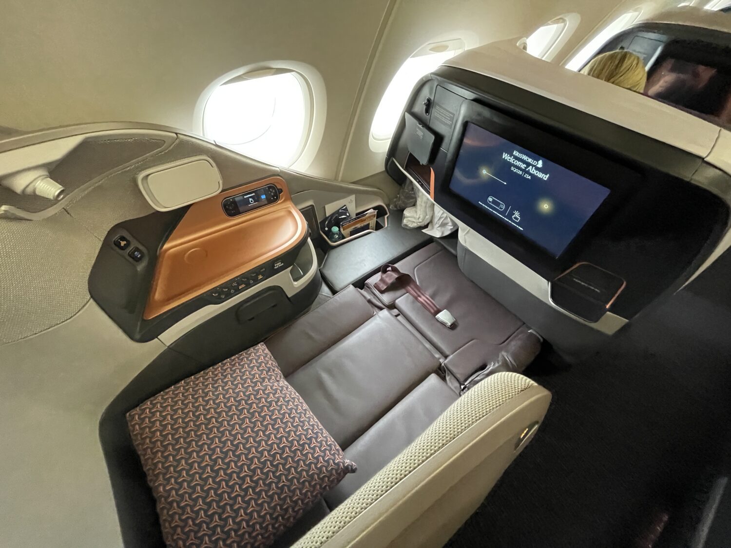 Singapore Airlines Business Class Seat