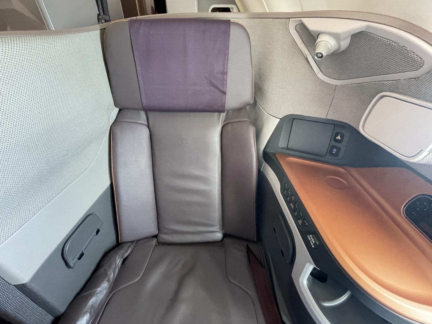 Singapore Airlines Business Class Seat