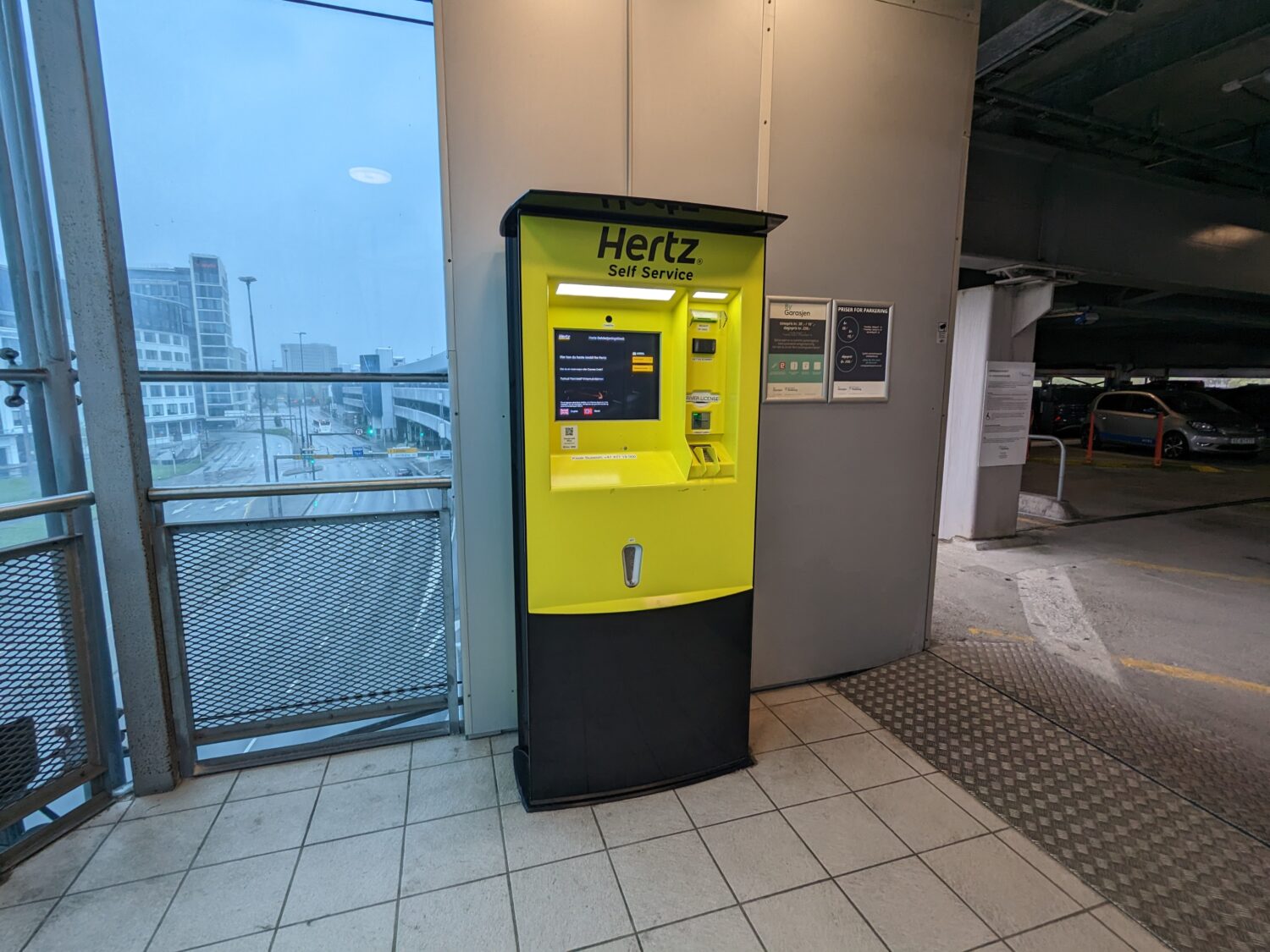 Hertz self service kiosk