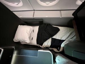 qantas business class bed
