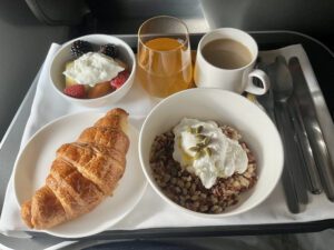 Qantas business class breakfast
